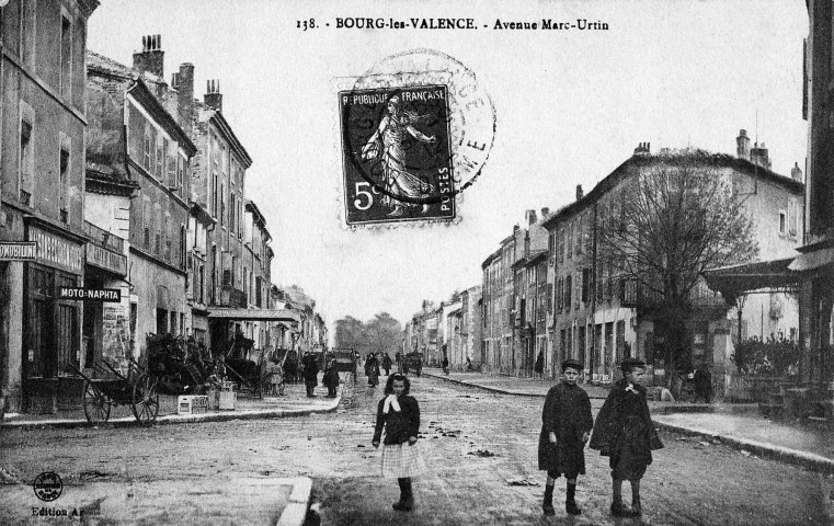 Bourg-lès-Valence.- Avenue Marc Urtin.