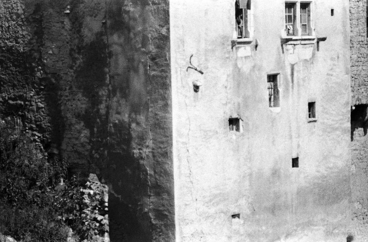 Pontaix.- L'ancien presbytère avant effondrement.