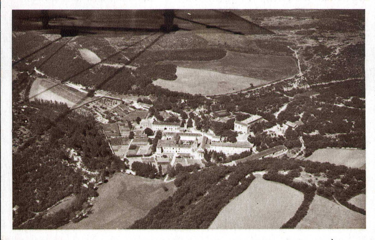 Vue aérienne de l'abbaye.