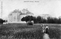 Dieulefit.- Le domaine Réjaubert a appartenu à la famille Morin pendant près de trois siècles. La propriété est vendue en 1942 au "Village d'enfants", elle a acceuilli des milliers d'enfants jusqu'en 1986.