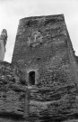 Chamaret.- La façade ouest de la tour.