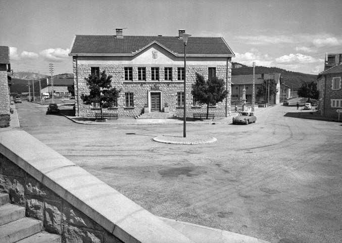 Vassieux-en-Vercors.- La mairie.