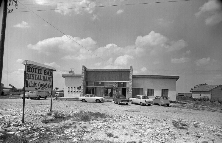 Tulette.- Le relais Costebelle.