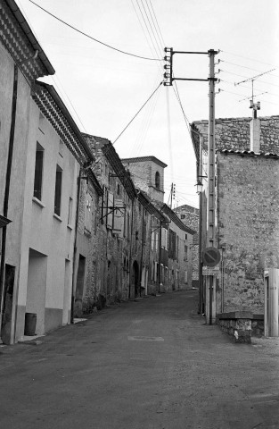 Livron-sur-Drôme.- La rue Jean Boyer vers le sud.