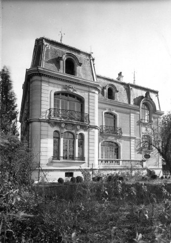 Le château d'Édouard Premier, l'actuel Lycée Agricole la Martinette.