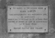 63. Brigade de Marsanne. Nature de la commémoration : stète. Lieu : Marsanne, rue Devin. Nombre de victimes, mortes en déportation : 1. Circonstances : chef départemental des mouvements de Résistance, décédé le 11 mars 1944 au camp de Flossembourg, arrêté par la Gestapo le 12 octobre 1943.