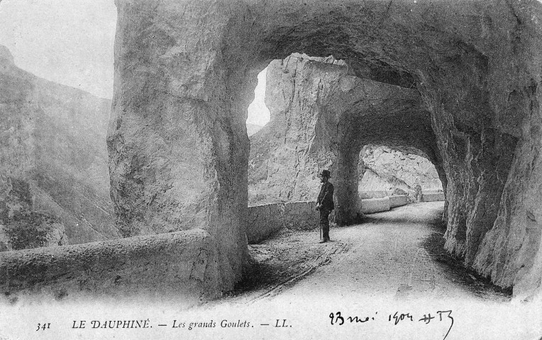 Le Vercors. - Tunnel de la route des Grands-Goulets (avant 1904).