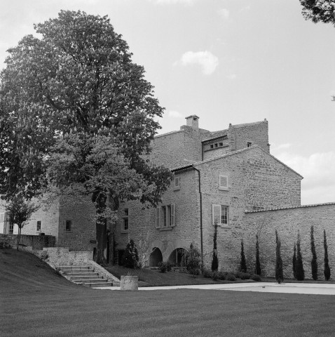 Étoile-sur-Rhône.- Le château Saint-Ange.