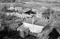 La Baume-de-Transit.- L'église Sainte-Croix et les abords.