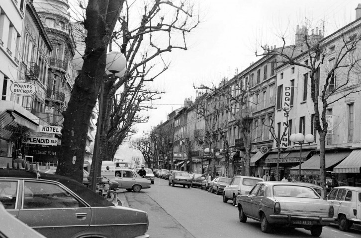 Valence.- L'avenue Pierre Sémard.