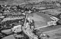 Condorcet. - Vue aérienne du village et de l'église Saint Pierre