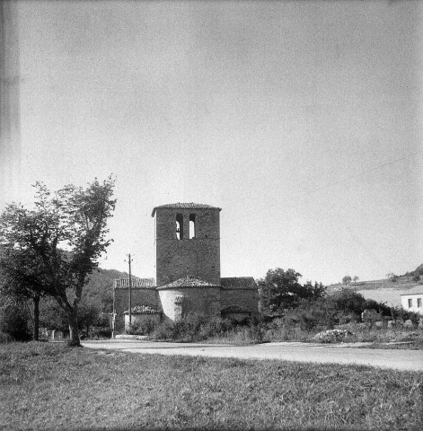 Sainte-Jalle. - L'église Notre-Dame de Beauvert.