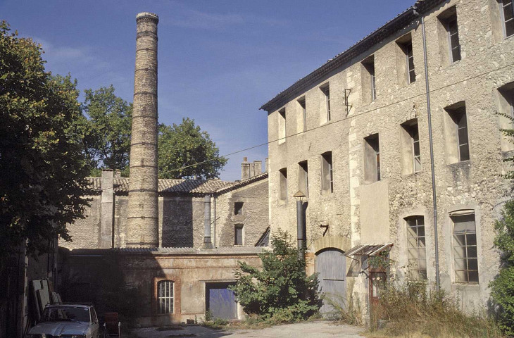 Mirabel-et-Blacons.- L'usine Latune à Blacons.