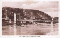 Le pont et la passerelle (détruite en 1965).