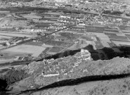 Vue aérienne des ruines du château de Crussol.