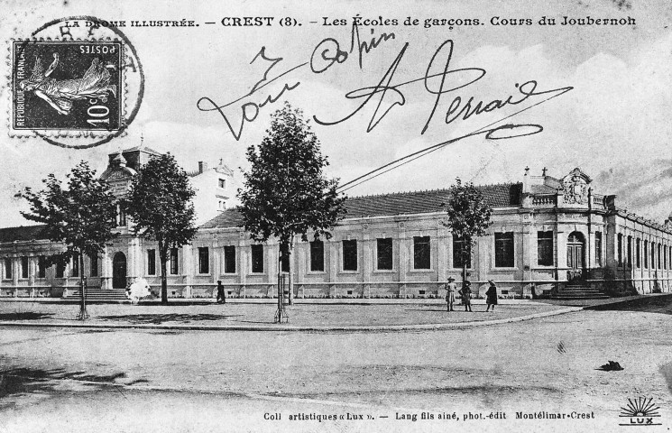 Crest.- L'actuel groupe scolaire Charles Royannez, cours Joubernon.