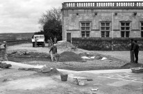 Grignan. - Travaux d'étanchéité des terrasses du château.