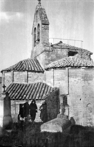 La Baume-de-Transit. - L'église Sainte-Croix et le cimetière.