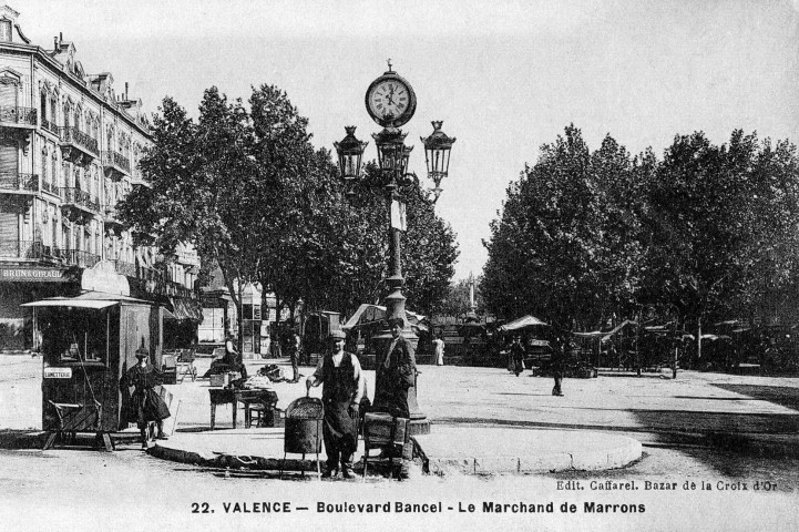 Valence.- Marchand de marrons, boulevard Bancel.