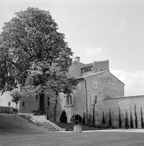 Étoile-sur-Rhône.- Le château Saint-Ange.