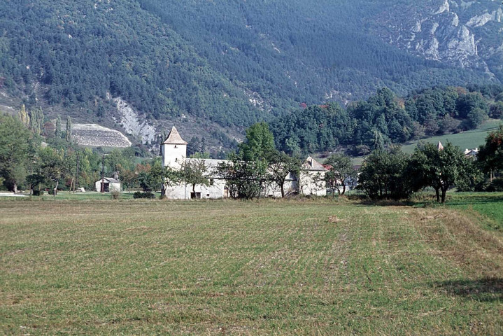 Glandage.- Une ferme.