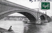 Le pont sur le Rhône.