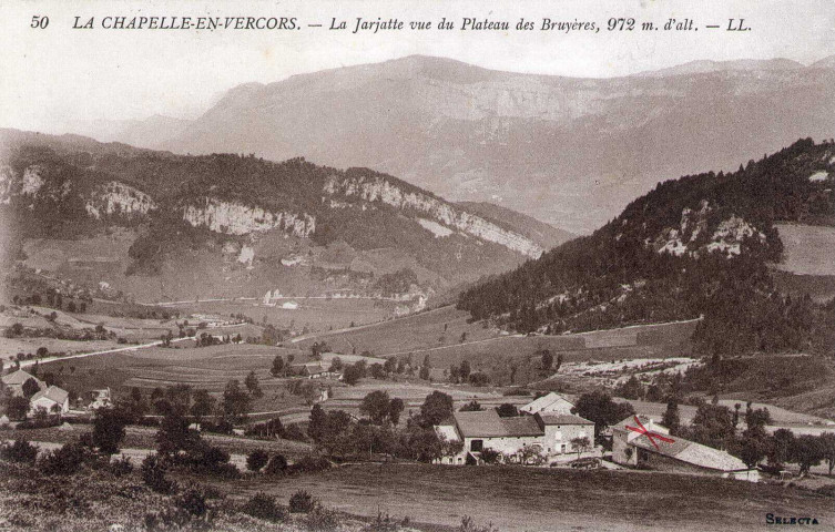 Vue générale du hameau de la Jarjatte.