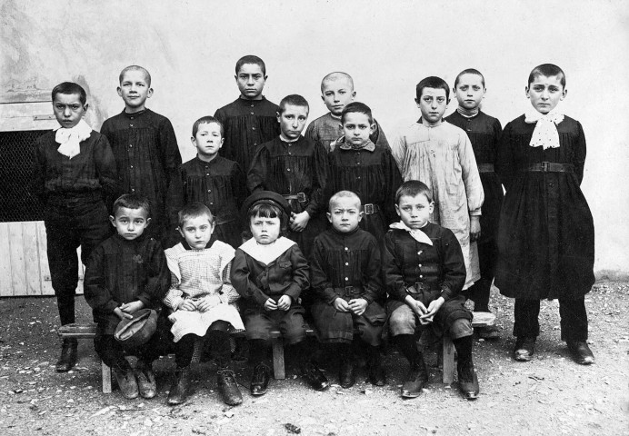 Vaunaveys-la-Rochette.- L'école publique de garçons de Vaunaveys.