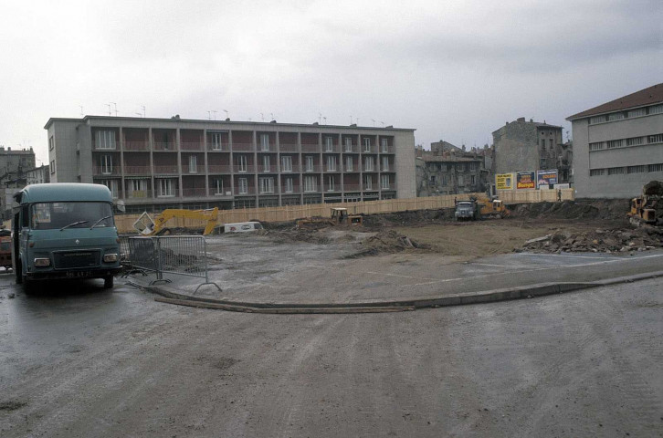 Valence.- Construction du parking Belle Image.