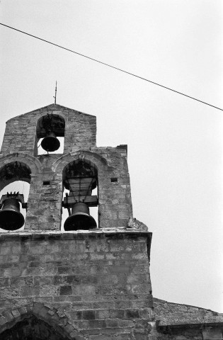 Rousset-les-Vignes.- Le clocher de l'église Saint-Mayeul.