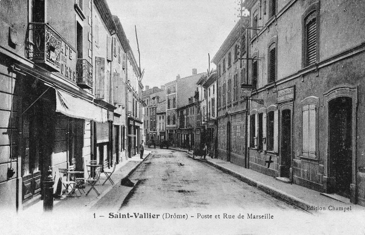Saint-Vallier.- L'actuelle avenue du Président Wilson.
