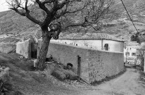 Le Poët-Sigillat.- La chapelle Notre-Dame-de-Beaulieu et le cimetière.