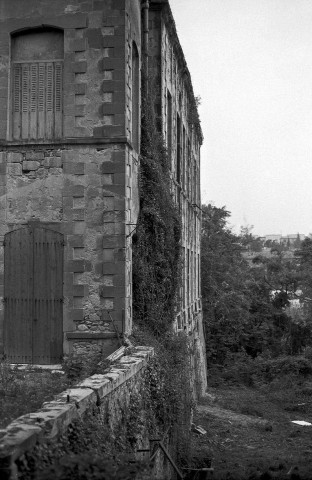 Chatuzange-le-Goubet. - Aile du château de Pizançon.