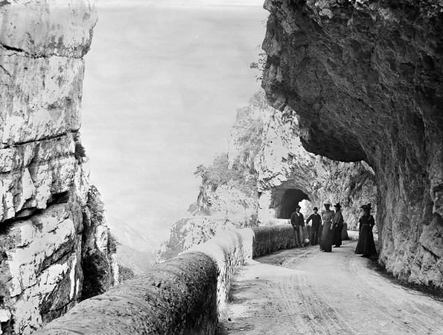 Le Vercors.- La route des Grands-Goulets.