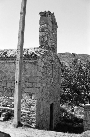 Saint-Sauveur-Gouvernet. - La chapelle Saint-Georges du hameau de Gouvernet.