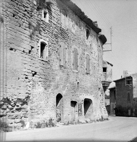 Suze-la-Rousse. - Maison de la ville.