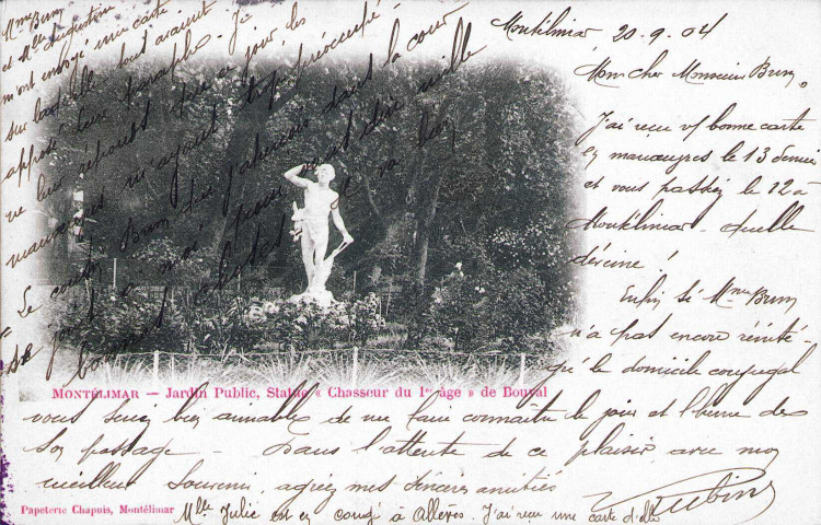 Le Jardin Public, la statue du Chasseur du 1er âge (1903).