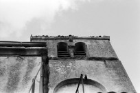 Chantemerle-lès-Blés.- Façade sud du clocher de l'église Notre-Dame, avant restauration.