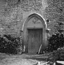 Epinouze.- Porte de l'ancienne commanderie de Lachal de l'ordre de Jérusalem.