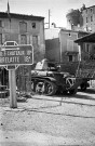Suze-la-Rousse.- Char R35 Renault du 44e bataillon de chars de combat cantonné à Suze de novembre 1939 à mai 1940.