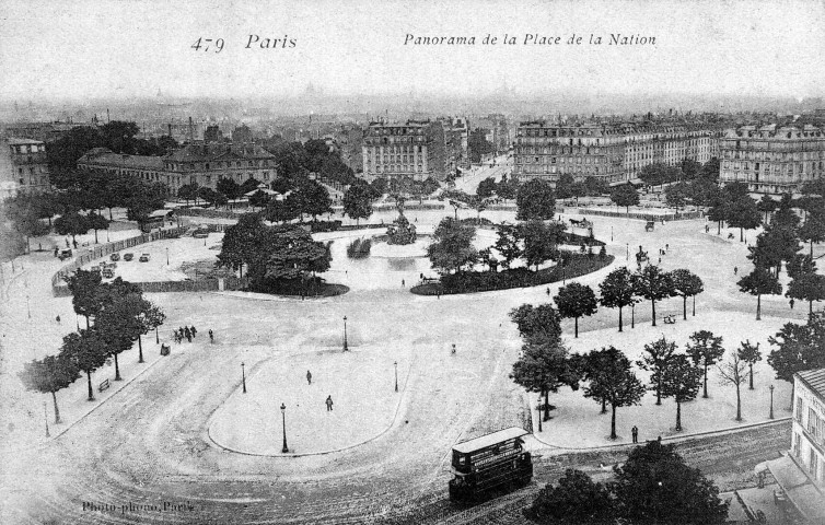 Paris. - La place de la Nation.