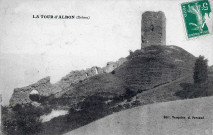La tour et ruines de forteresse.
