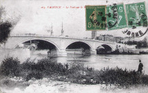 Le pont sur le Rhône.