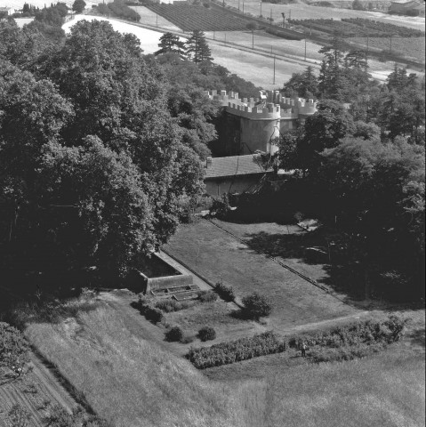 Vue aérienne du château de Gazavel.