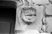 Châteauneuf-sur-Isère.- Armoirie d'une maison, quartier des Bayles.