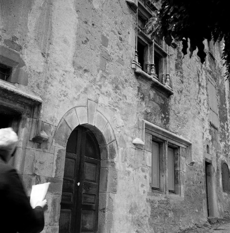 Bourdeaux.- Façade d'une maison du village.