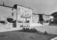 Châteauneuf-du-Rhône. - La mairie.