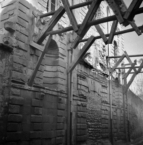 Valence.- Consolidation de la façade de la chapelle de l'ancien couvent Notre Dame de Soyons.