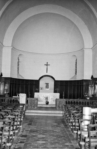 Saint-Maurice-sur-Eygues. - Le chœur de l'église Saint-Maurice.