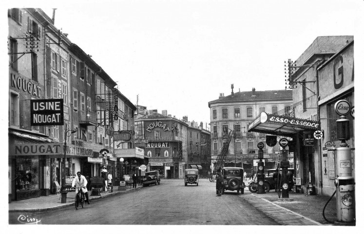 Place et avenue d'Aygu.